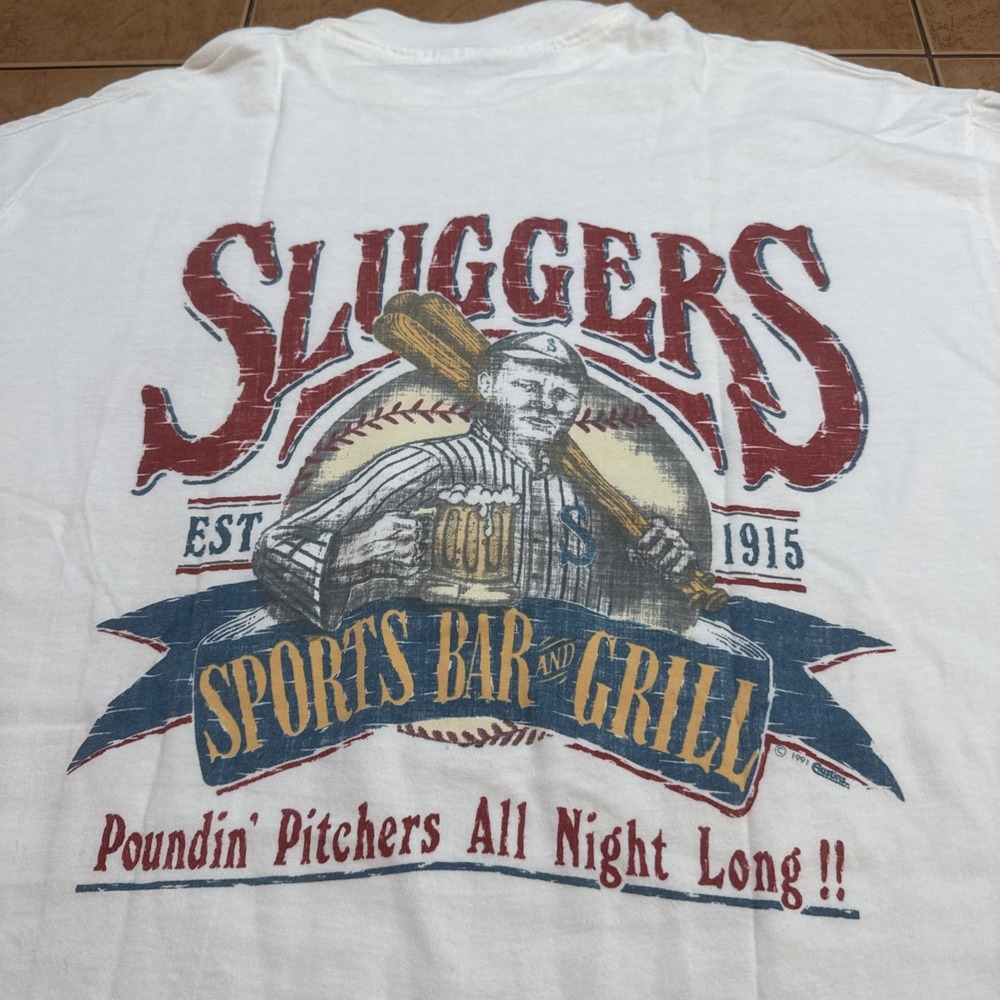 Vintage Hanes Beefy T Shirt Sluggers Sports Bar & Grill Single Stitch USA Sz XL